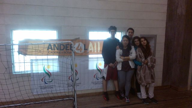 Andebol 4 All no dia Paralímpico na escola José Gomes Ferreira