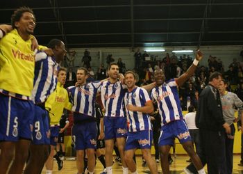 FC Porto - Campeão Nacional 2010-2011 - Andebol 1